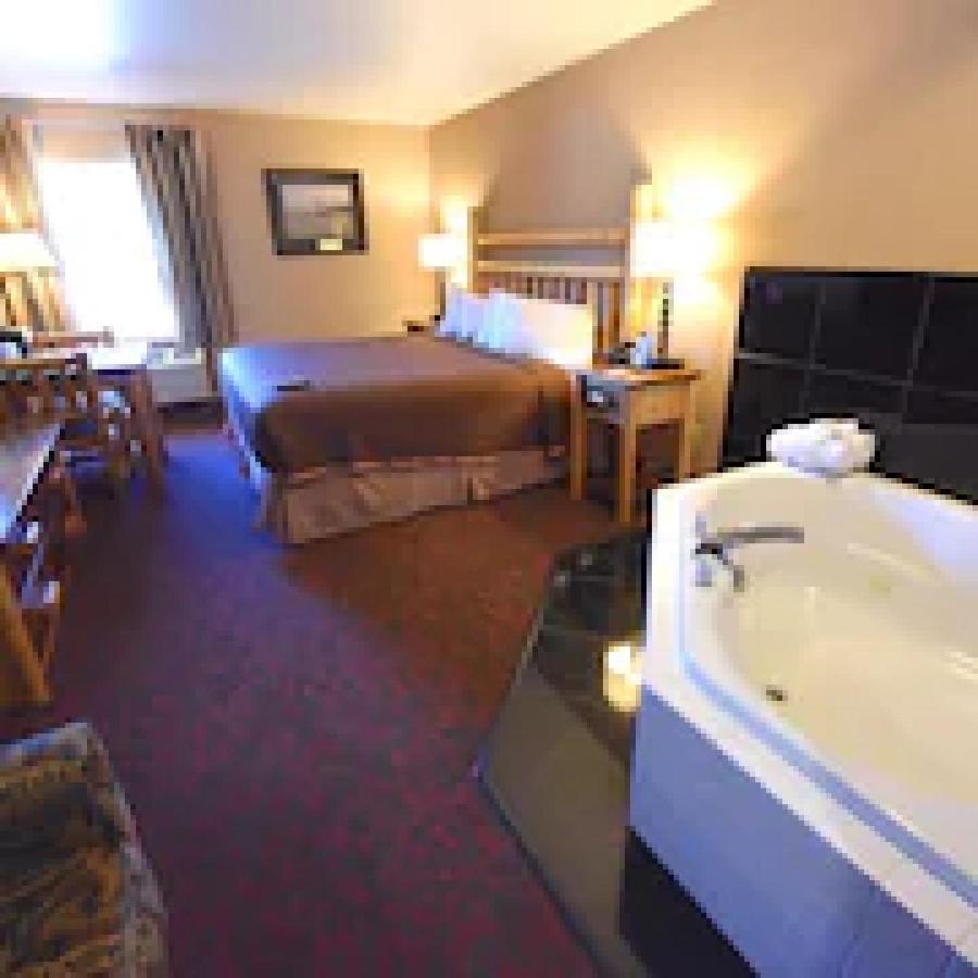 Bridge Vista Beach Hotel And Convention Center Mackinaw City Exteriör bild