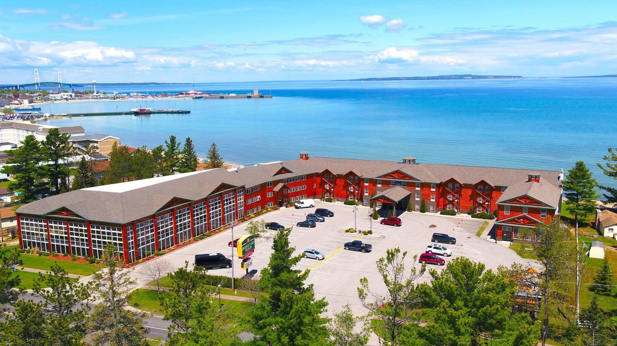Bridge Vista Beach Hotel And Convention Center Mackinaw City Exteriör bild